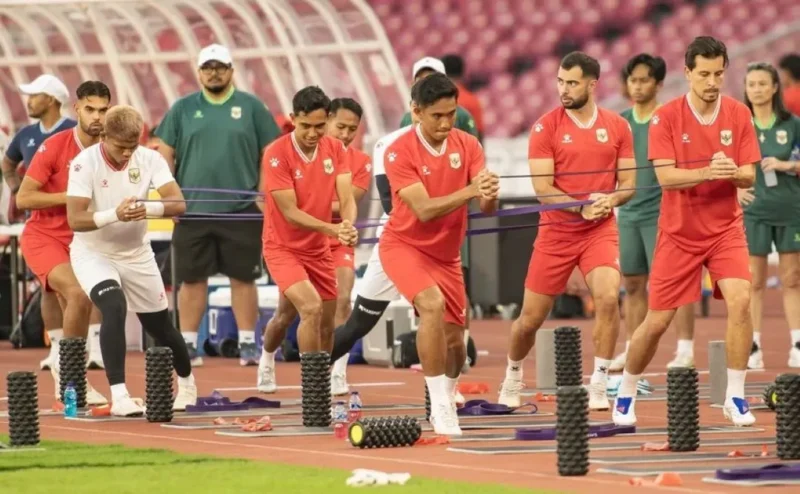 Pemain Timnas Indonesia menjalani sesi latihan menjelang laga melawan Vietnam pada Grup A ASEAN Hyundai Cup 2026 di Stadion Pakansari, Bogor. (Foto: aseanutdfc.com)