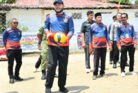 Hal itu disampaikan Fadly Amran saat membuka Turnamen Bola Voli Antar Kelurahan se-Kecamatan Koto Tangah, di Lapangan Bola Voli Jalan Heller RW 08, Kelurahan Dadok Tunggul Hitam, Kecamatan Koto Tangah, Senin (17/8/2026).