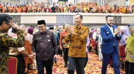 Wali Kota Padang Fadly Amran menghadiri penandatanganan MoU antara Pemko Padang dengan UniKL di Auditorium UNP, Kamis (6/8/2026). (Foto: Pemko Padang)