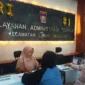 Kecamatan Lubuk Begalung mempercepat pendataan Perlinsos melalui layanan jemput bola dan pelayanan akhir pekan. (Foto: Pemko Padang)