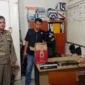 dan sejumlah perangkat dari sebuah kafe Jalan By Pass, Rabu (26/8/2026) dini hari. (Foto: Satpol PP Padang)