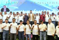 Wali Kota Padang Fadly Amran mengukuhkan Dewan Pengurus SPSC periode 2026-2030 di Hotel Pangeran Beach, Jumat (14/8/2026). (Foto: Pemko Padang)