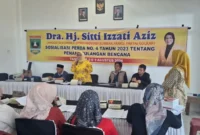 Anggota Komisi IV DPRD Sumbar, Sitti Izzati Aziz saat sosialisasi Perda Sumbar Nomor 4 Tahun 2023 tentang Penanggulangan Bencana, Minggu (9/8/2026). (Foto: Ist)