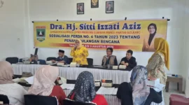 Anggota Komisi IV DPRD Sumbar, Sitti Izzati Aziz saat sosialisasi Perda Sumbar Nomor 4 Tahun 2023 tentang Penanggulangan Bencana, Minggu (9/8/2026). (Foto: Ist)