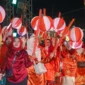 Antusiasme peserta mengikuti Festival Telong-Telong di kawasan Pantai Cimpago, Kamis (7/8/2026) malam. (Foto: Pemko Padang)