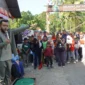 Wali Kota Padang Fadly Amran melepas kegiatan jalan santai sekaligus meresmikan Pokdarwis LuBaRiTa di Jembatan Lubuk Sariak, Kelurahan Padang Besi, Kecamatan Lubuk Kilangan, Sabtu (29/8/2026). (Foto: Pemko Padang)