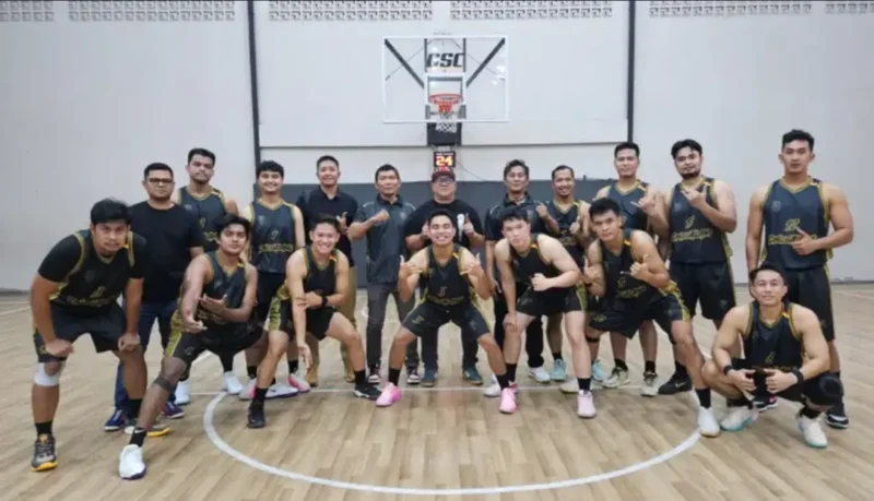 Tim bola basket Polda Sumbar keluar sebagai runner-up di ajang Kapolda Jambi Cup Turnamen Bola Basket 2026. (Foto: Polda Sumbar)
