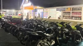 Polres Agam mengamankan 30 motor knalpot brong di Lubuk Basung, Sabtu malam (22/8/2026). (Foto: Polda Sumbar)