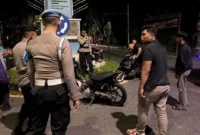 Polres Pariaman menertibkan balap liar di Jalan By Pass. Sejumlah motor berknalpot brong turut diamankan. (Foto: Polda Sumbar)