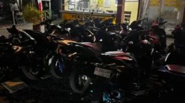 Polresta Padang mengamankan 18 motor knalpot brong dalam patroli KRYD pada Sabtu (1/8/2026) malam hingga Minggu (2/8/2026) pagi. (Foto: Polda Sumbar)