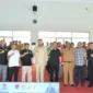 Wali Kota Padang Fadly Amran saat membuka Rakornis Tuan Rumah 20 Porprov Sumbar XVI di Aula Bagindo Aziz Chan, Balai Kota Padang, Senin (10/8/2026). (Foto: Pemko Padang)