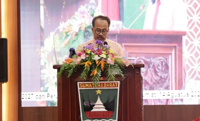 Sekretaris DPRD Sumbar Maifrizon. (Foto: Ist)