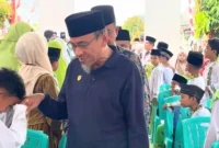 Wakil Wali Kota Padang Maigus Nasir menghadiri Semarak Maulid Nabi Muhammad SAW 1448 H di Masjid Al Muhajirin, Komplek Papcy, Kelurahan Ampang, Minggu (9/8/2026). (Foto: Pemko Padang)