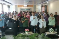 RSUD dr. Rasidin Padang menggelar Seminar Kesehatan dan Hukum serta bakti sosial di Aula RSUD dr. Rasidin, Kamis (27/8/2026). (Foto: Pemko Padang)