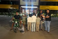 Tiga bocah pembobol puluhan gerai di Plaza Andalas Padang diamankan di Mapolresta Padang. (Foto: Polresta Padang)