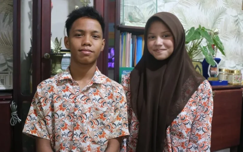 Veodri Ugraha Marvi dan Cinta Early. (Foto: Pemko Padang)