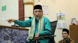 Wakil Wali Kota Padang Maigus Nasir menghadiri Peringatan Maulid Nabi Muhammad SAW 1448 Hijriah di Masjid Al Huda, Jalan Jati Rumah Gadang, Kelurahan Jati, Kecamatan Padang Timur, Jumat (28/8/2026). (Foto: Pemko Padang)