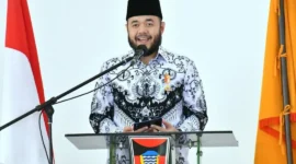 Wali Kota Padang Fadly Amran memberikan sambutan saat Pengukuhan Pengurus PGRI Padang Masa Bakti XXIII Tahun 2025-2030 di Bagindo Aziz Chan Youth Center, Rabu (26/8/2026). (Foto: Pemko Padang)