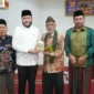 Wali Kota Padang Fadly Amran saat menghadiri Tabligh Akbar dalam rangka memperingati Maulid Nabi Muhammad SAW di Masjid Istiqlal Binuang, Kelurahan Binuang Kampung Dalam, Kecamatan Pauh, Jumat (28/8/2026). (Foto: Pemko Padang)