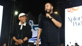 Wali Kota Padang Fadly Amran bersama Wakil Wali Kota Maigus Nasir menghadiri penutupan Xploria Padang 2026 di kawasan bawah Jembatan Siti Nurbaya, Kota Tua Padang, Minggu (9/8/2026) malam. (Foto: Pemko Padang)
