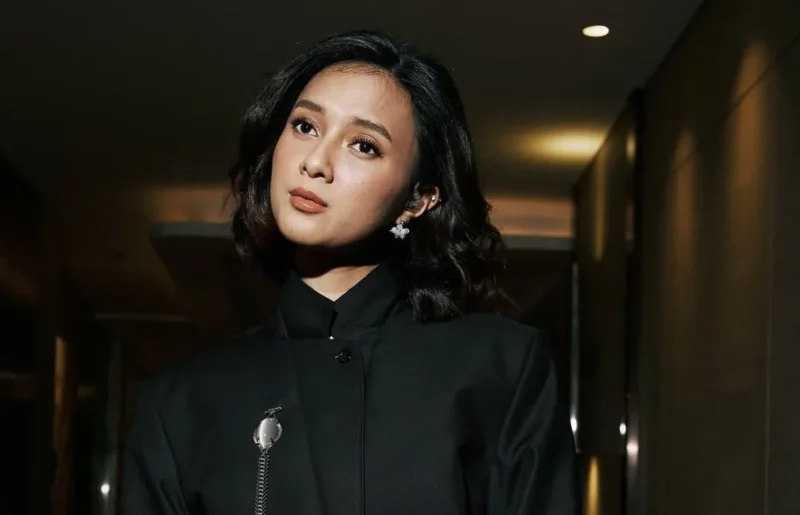 ASTRI merilis single terbaru Ini Bukan Cinta. (Foto: IG @rahmaniaastrini)