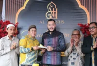 Wali Kota Padang, Fadly Amran meresmikan Al Harris Umrah, Oleh-oleh Umrah & Coffee, Minggu (27/9/2026). (Foto: Pemko Padang)