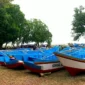 Pemko Padang menyerahkan bantuan sarana penangkapan ikan pascabencana kepada para nelayan dari empat kelurahan di Kecamatan Padang Utara. (Foto: Pemko Padang)