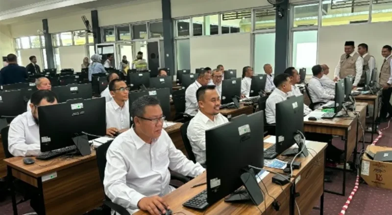 Calon PPIH Non-Nakes mengikuti CAT Gelombang I pada Sabtu (5/9/2026). (Foto: Kemenhaj)