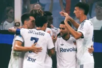 Pemain Como merayakan gol ke gawang Genoa di Stadion Luigi Ferraris, Sabtu (5/9). (Foto: Como)