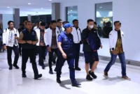 Dittipidsiber Bareskrim Polri berhasil menangkap DPO judi online FP di Thailand dan membawanya ke Indonesia. (Foto: Humas Polri)