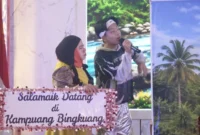 Kontingen TP-PKK Padang membawakan drama 5 Pilar STBM pada Jambore Kader PKK Sumbar 2026 di Istana Bung Hatta. (Foto: Pemko Padang)