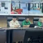 Kabag Kesra Setdako Padang Zul Asfi Lubis bersama tim penilai saat ekspos program sekolah dalam Lomba Sekolah Sehat Berstratifikasi UKS/M Strata Standar Tingkat Kota Padang 2026 di Ruang Abu Bakar Jaar, Balai Kota Padang.
