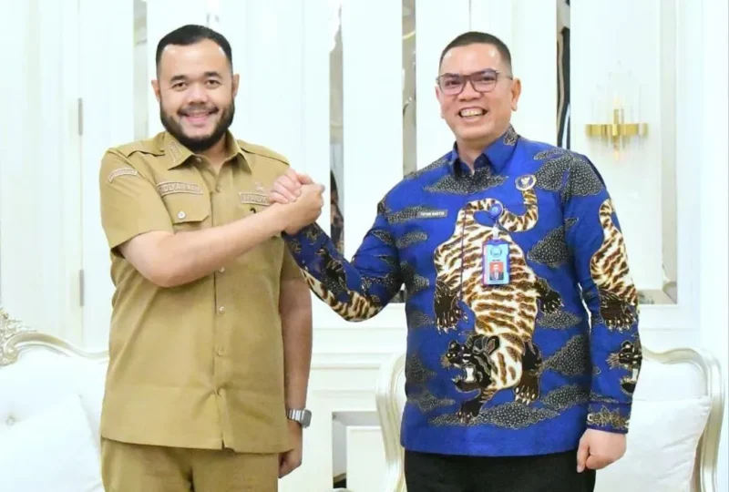 Wali Kota Padang, Fadly Amran bersama Kepala BNNP Sumbar, Toton Rasyid. (Foto: Pemko Padang)