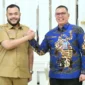 Wali Kota Padang, Fadly Amran bersama Kepala BNNP Sumbar, Toton Rasyid. (Foto: Pemko Padang)