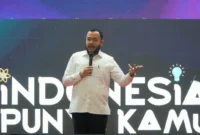 Wali Kota Padang Fadly Amran menjadi pemateri dalam kegiatan “Indonesia Punya Kamu Unand–Garuda TV di Auditorium Unand, Selasa (15/9/2026). (Foto: Pemko Padang)