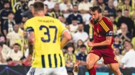 Fenerbahce vs AS Roma berakhir imbang 1-1. (Foto: IG @officialasroma)