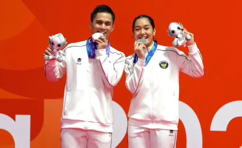 Ganda campuran Indonesia Amri Syahnawi/Nita Violina Marwah meraih medali perak pada Asian Games 2026. Foto: Dok. NOCI)