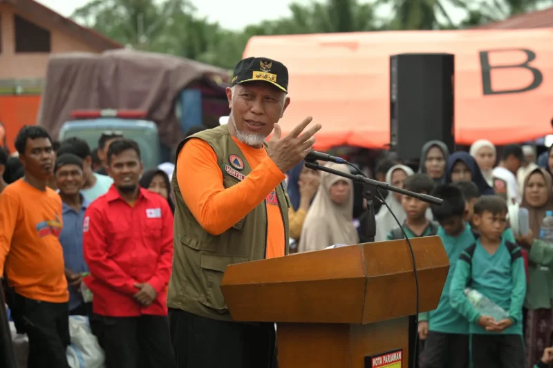 Gubernur Sumbar Mahyeldi saat Gladi Kesiapsiagaan Bencana Gempa Bumi dan Tsunami tingkat Provinsi Sumbar 2026 di Balai Naras, Lapangan Parkir Josal Football Academy, Cubadak Air Utara, Kota Pariaman, Rabu (30/9/2026). (Foto: Adpsb)