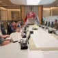 Gubernur Sumbar Mahyeldi menyampaikan persoalan kelangkaan solar kepada COO Danantara Dony Oskaria di Wisma Danantara, Jakarta, Kamis (3/9/2026). (Foto: ADPSB)