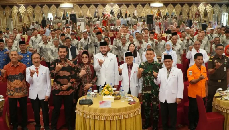 Wali Kota Padang Fadly Amran saat menghadiri puncak peringatan HUT PMI ke-81 tingkat Kota Padang di Ballroom Universitas Baiturrahmah, Kamis (17/9/2026). (Foto: Pemko Padang)