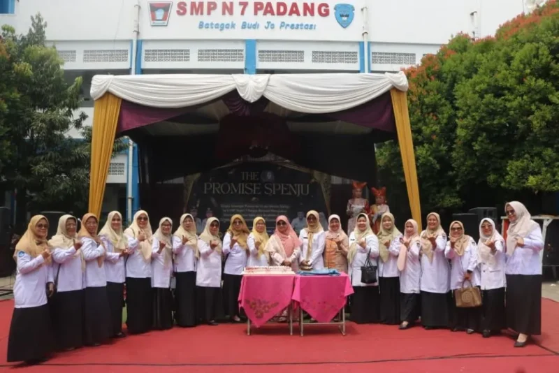 SMP Negeri 7 Padang merayakan HUT ke-58 dengan memadukan kompetisi akademik, seni, kreativitas, dan pendidikan Al-Qur'an. (Foto: Pemko Padang)