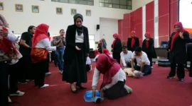 TP PKK Padang menggelar peringatan Hari Jantung Sedunia di Balai Kota Aie Pacah Kota Padang, Minggu (27/9/2026). (Foto: Pemko Padang)