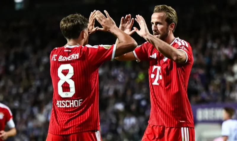 Harry Kane (kanan) mencetak dua gol untuk Die Roten. (Foto: IG @fcbayern)
