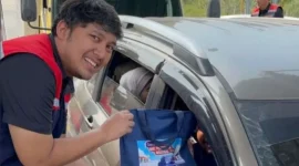 PT Hutama Karya menghadirkan sejumlah layanan dan apresiasi bagi pengguna jalan tol dalam rangka Hari Pelanggan Nasional 2026, Jumat (4/9/2026). (Foto: Hutama Karya)