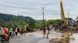 Kondisi arus lalu lintas di kawasan Jalan Baru Kayu Aro, Kabupaten Solok, Selasa (22/9/2026). (Foto: Satlantas Polres Solok)
