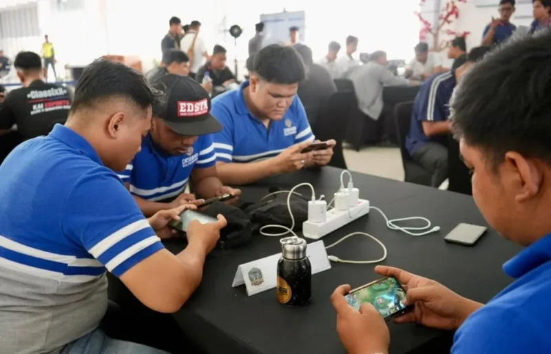 KAI Divre II Sumbar menggelar Tournament E-Sport Mobile Legends Harhubnas 2026 di Peron Bandara Stasiun Padang. (Foto: KAI Divre II Sumbar)