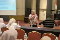 Ketua DPRD Sumbar Muhidi saat menghadiri Bimtek Peningkatan Kompetensi Wakil Kepala SMA, SMK, dan SLB se-Sumbar, Rabu (9/9/2026). (Foto: Ist)