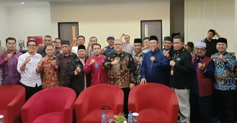 Ketua DPRD Sumbar Muhidi dalam kegiatan peningkatan kewaspadaan dini masyarakat, Rabu (9/9/2026). (Foto: Ist)