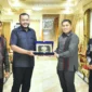 Wali Kota Padang Fadly Amran saat menjamu peserta Konker PDPI XVIII Tahun 2026 di Rumah Gadang Baiturrahmah, Sabtu (19/9/2026). (Foto: Pemko Padang)