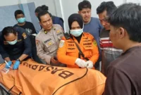 Tim SAR gabungan menemukan satu korban banjir bandang di Kabupaten Solok dalam kondisi meninggal dunia, Selasa (22/9/2026). (Foto: Ist)